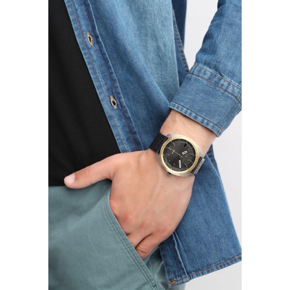 Diesel DZ1835 Men's Watch — view 3