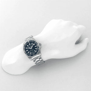 Gucci YA136311 Dive 40mm Stainless Steel Men's Watch — view 4