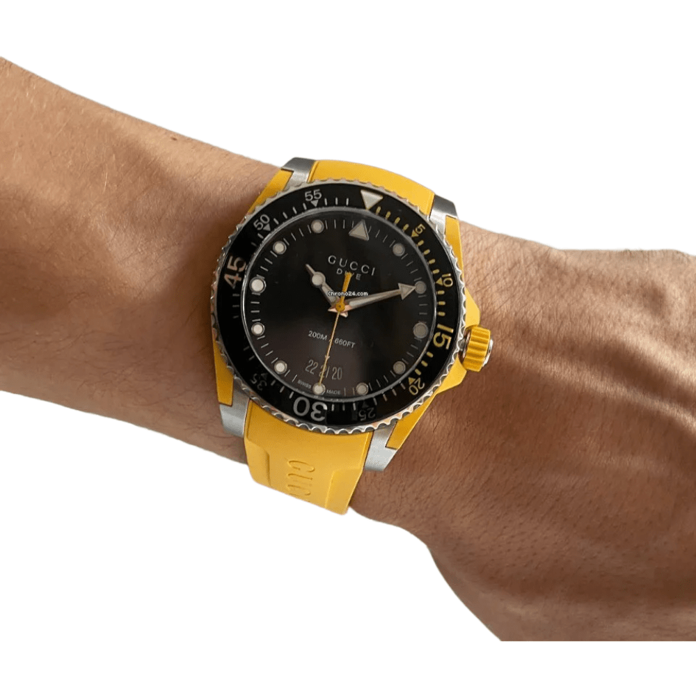 Gucci YA136319 Dive Black Dial Men's Watch — view 5