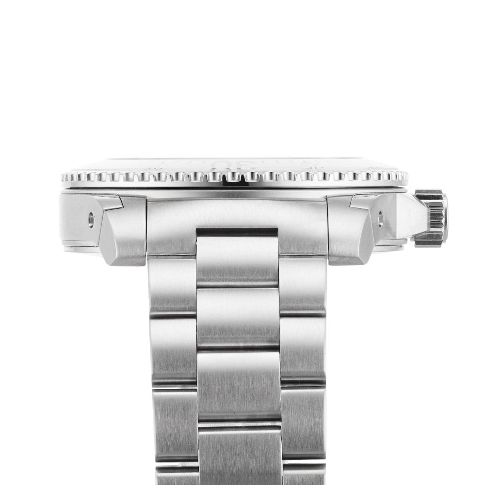 Gucci YA136336 Unisex Dive Stainless Steel Watch — view 3