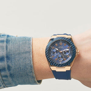 Guess W1049G2 Legacy Blue Dial Blue Silicone Men's Watch — view 3