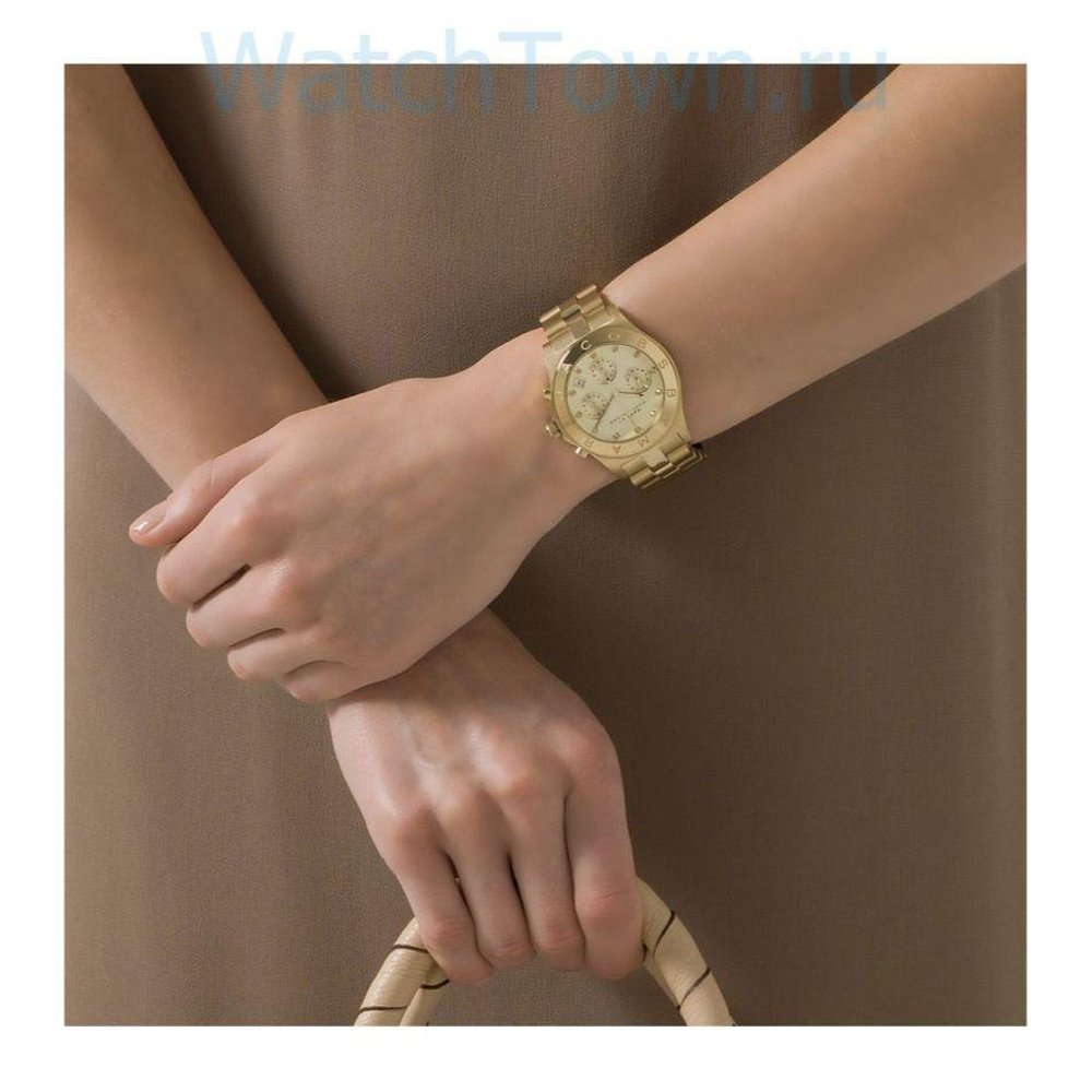 Marc Jacobs MBM3101 Gold Tone Women's Watch — view 3